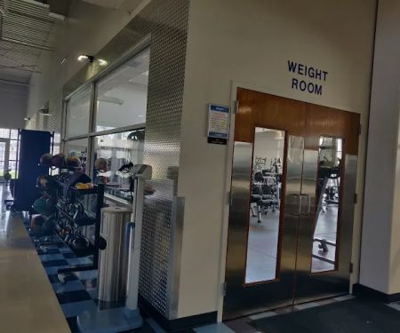 Fitness & Sports Center