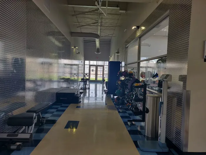 Fitness & Sports Center Picture 9