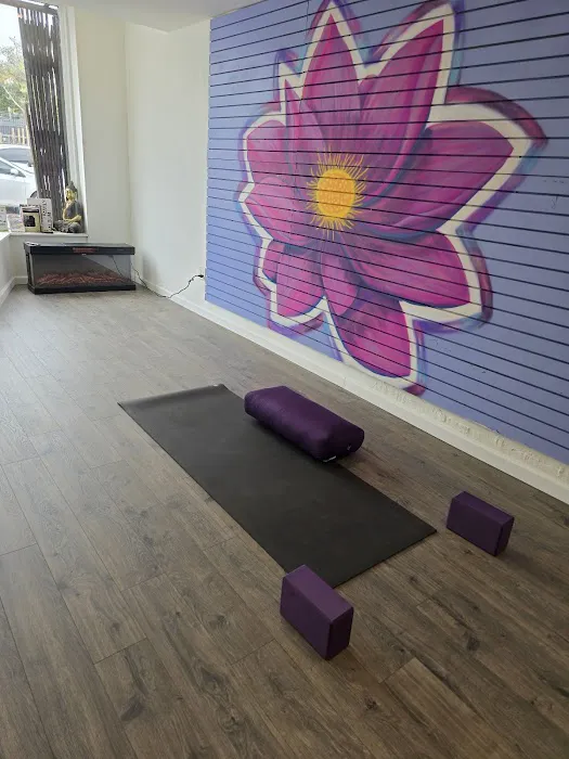 Maat Yoga & Wellness Picture 3