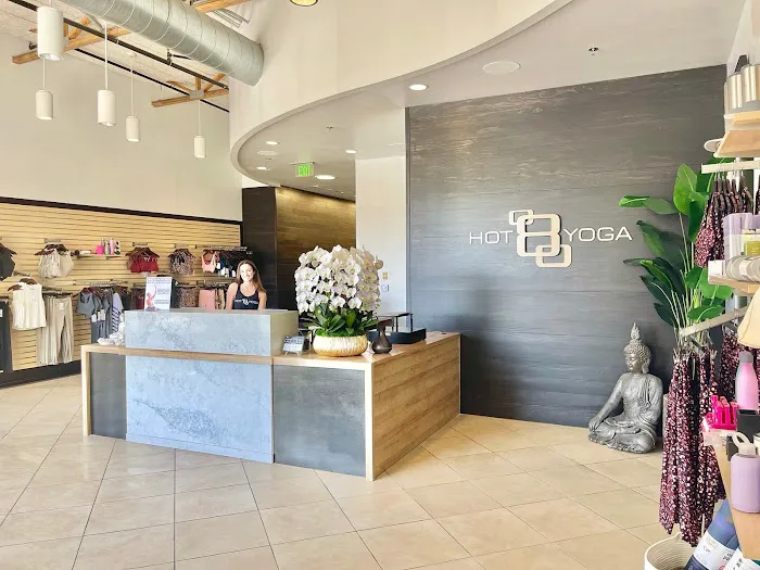 Hot 8 Yoga Picture 4