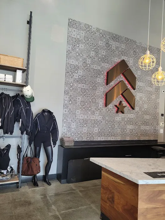 Barry's South Bay Picture 5