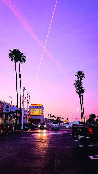 LA Fitness Picture 7