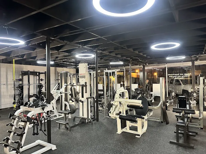 HB Strength Co. Picture 2