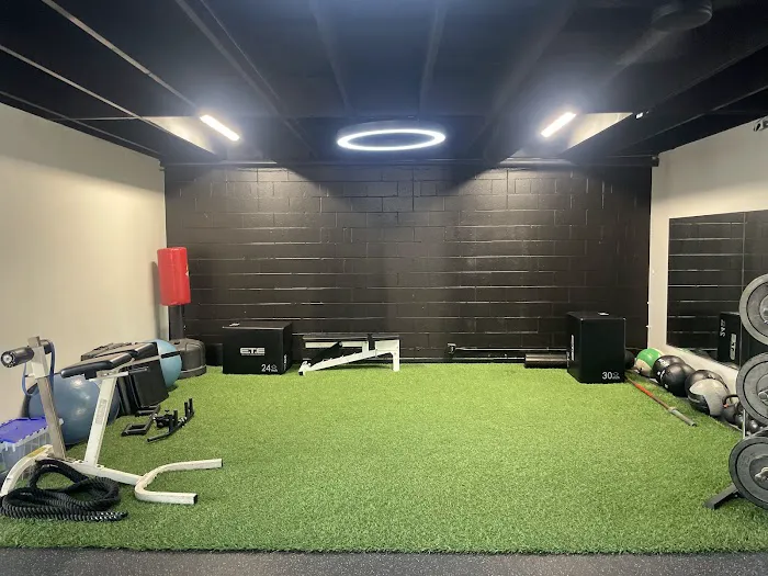 HB Strength Co. Picture 10