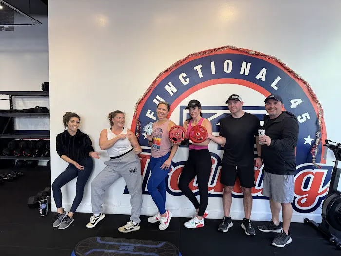 F45 Training Huntington Beach Downtown Picture 3