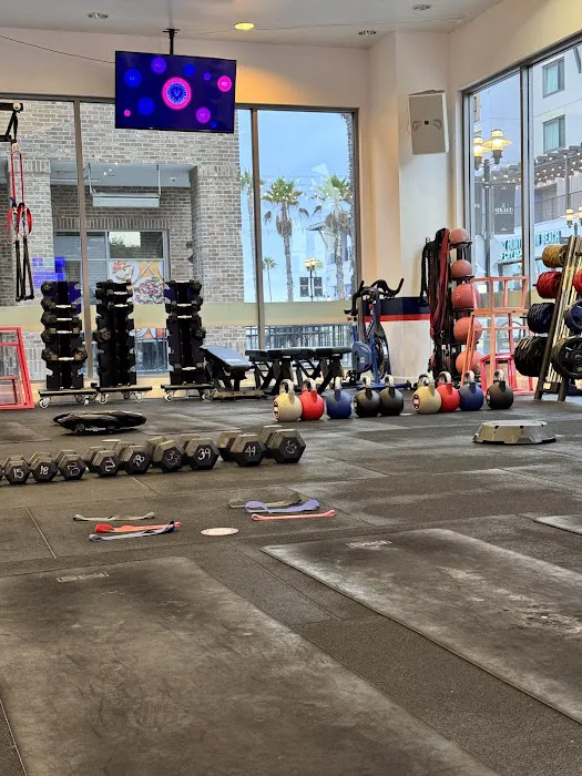 F45 Training Huntington Beach Downtown Picture 4