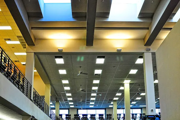 LA Fitness Picture 10