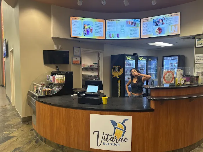 LA Fitness Picture 7