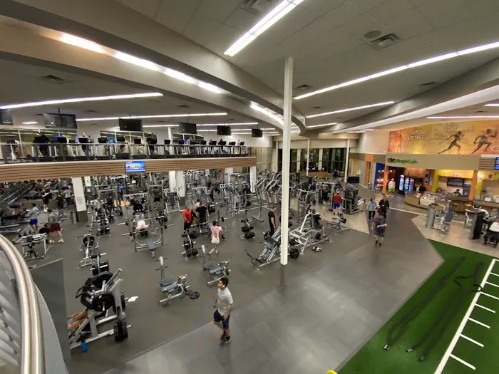 LA Fitness Picture 6