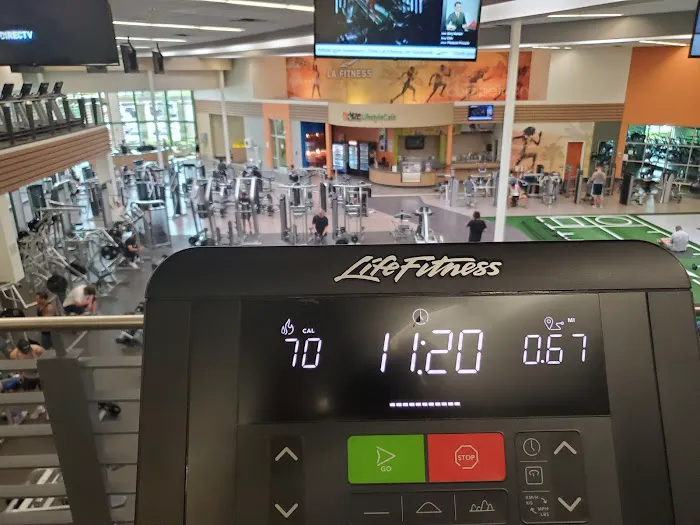LA Fitness Picture 4