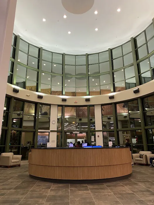 LA Fitness Picture 9