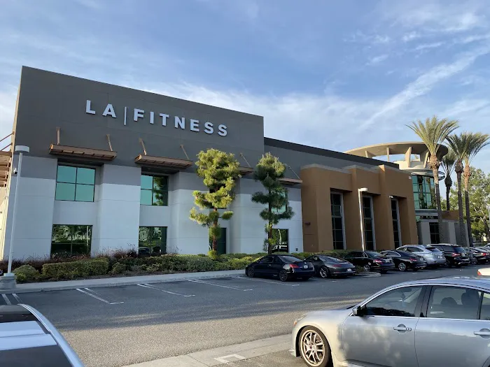 LA Fitness Picture 8