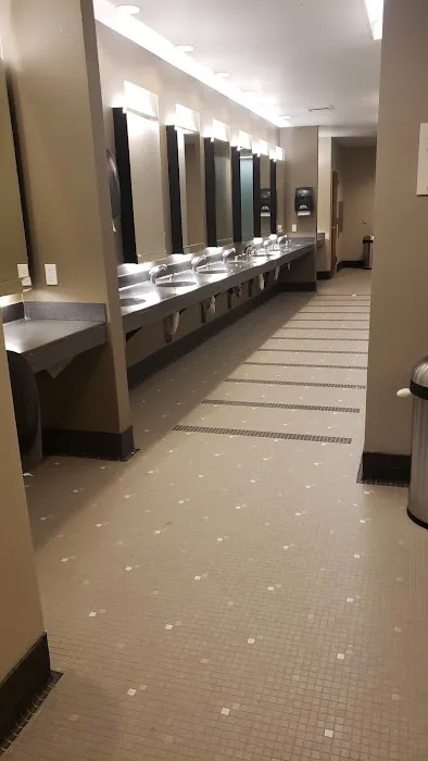 LA Fitness Picture 7