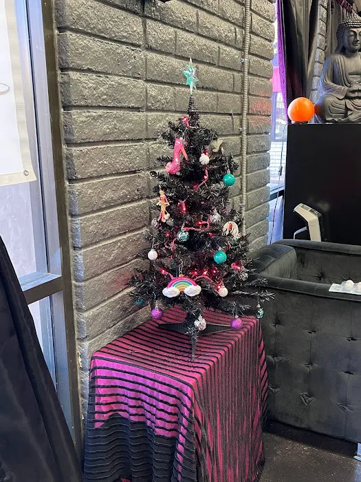 Haus of Embodiment Picture 10