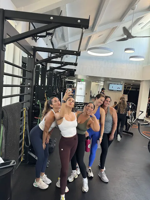 Nike Training Studio Picture 8