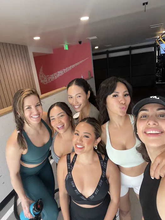 Nike Training Studio Picture 4