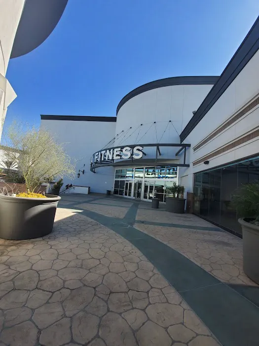 LA Fitness Picture 6