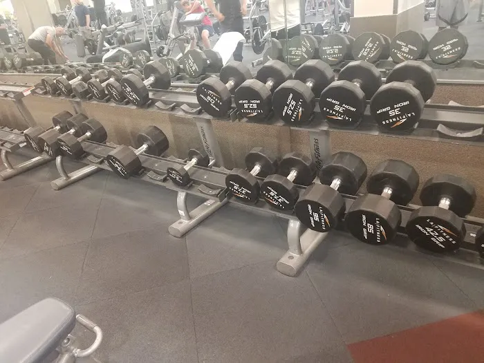 LA Fitness Picture 2