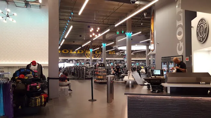 Gold's Gym Glendale Picture 10