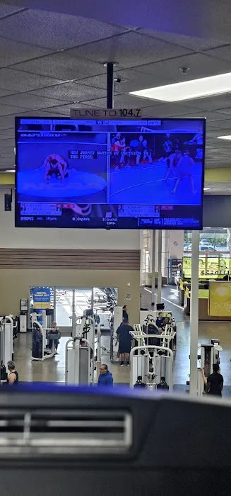 LA Fitness Picture 7