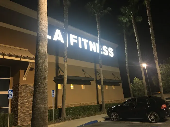 LA Fitness Picture 1