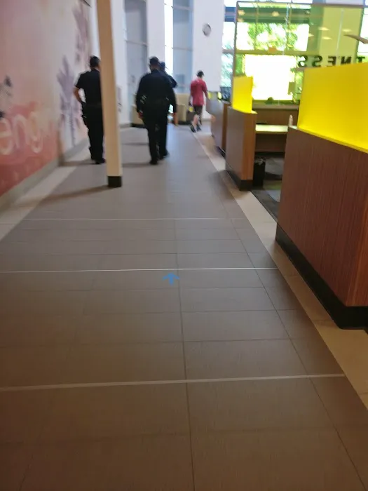 LA Fitness Picture 6