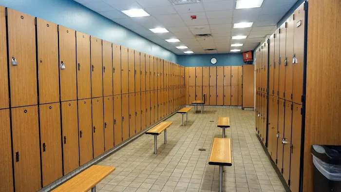 24 Hour Fitness Picture 3