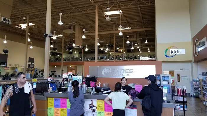 24 Hour Fitness Picture 8