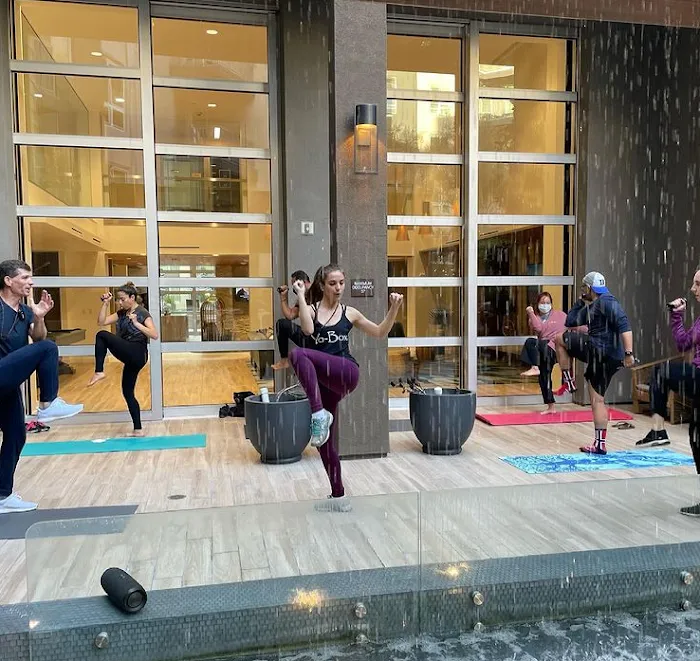 HOMTOWN Yoga Picture 2