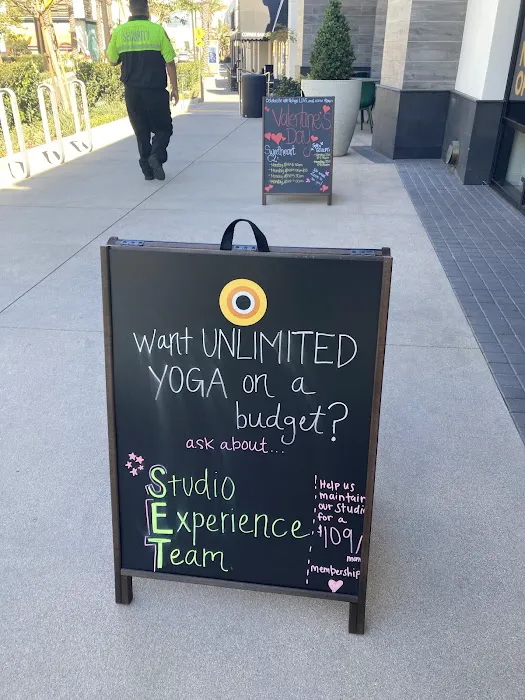 CorePower Yoga - Manhattan Beach Picture 5