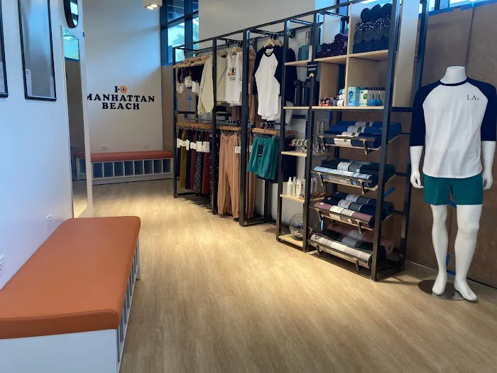 CorePower Yoga - Manhattan Beach Picture 9