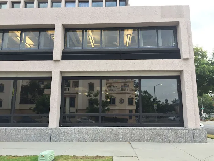 Studeo Beverly Hills Picture 1