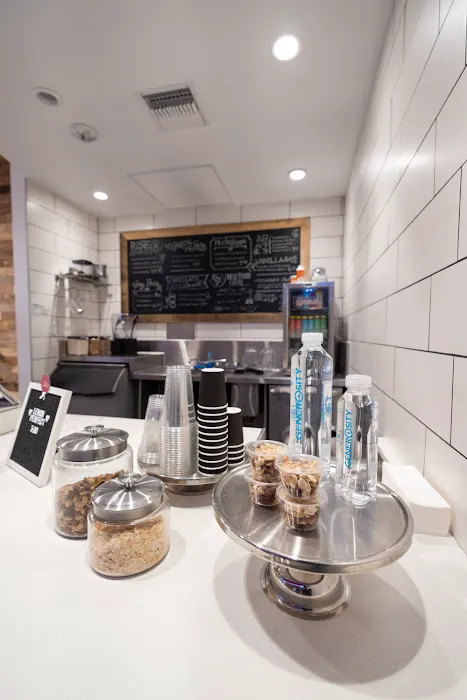 Studeo Beverly Hills Picture 5