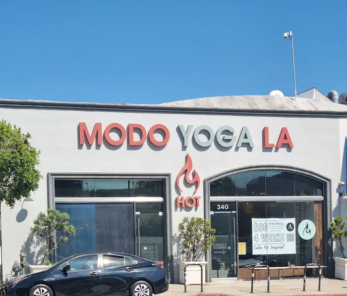 Modo Yoga LA Picture 4