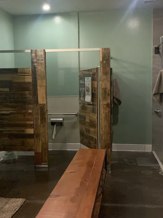 Modo Yoga LA Picture 9