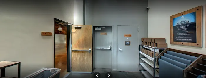 Modo Yoga LA Picture 5