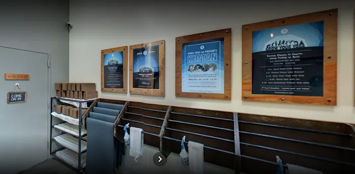 Modo Yoga LA Picture 6