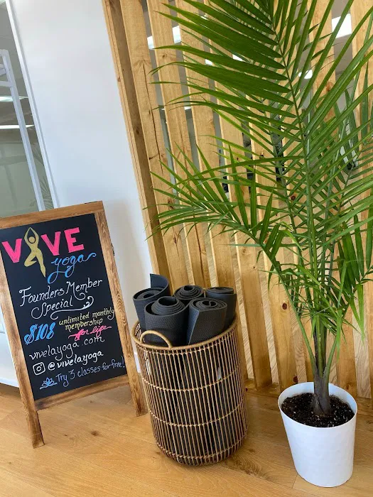 Vive L.A. Yoga Picture 5