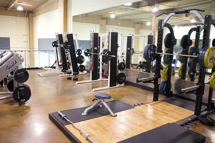 24 Hour Fitness Picture 8