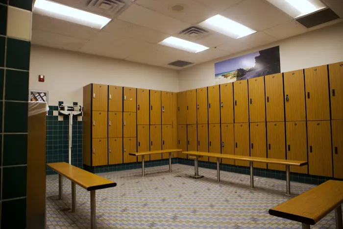 24 Hour Fitness Picture 6