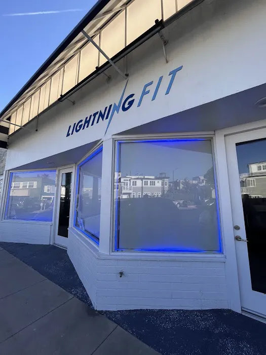 Lightning Fit Picture 1