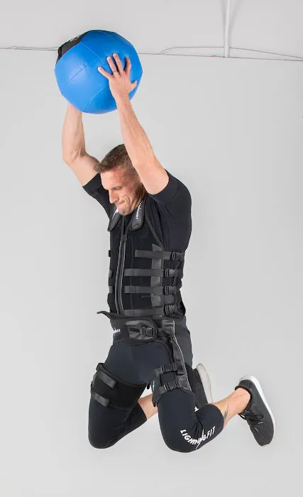 Lightning Fit Picture 5