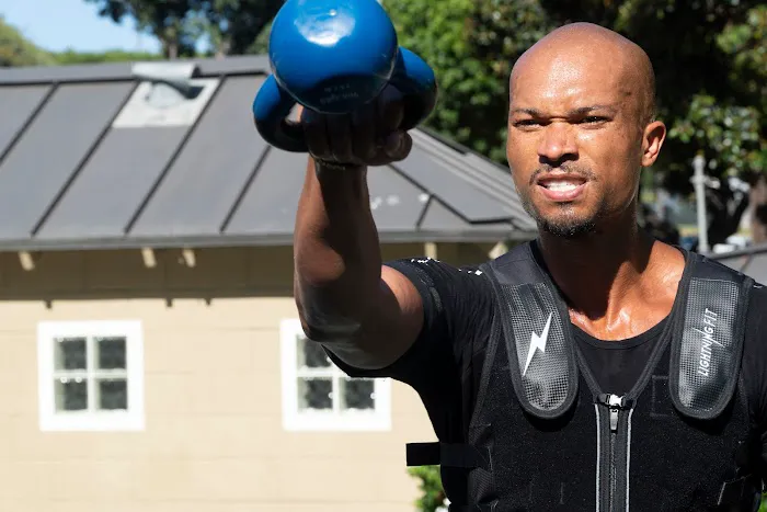 Lightning Fit Picture 9