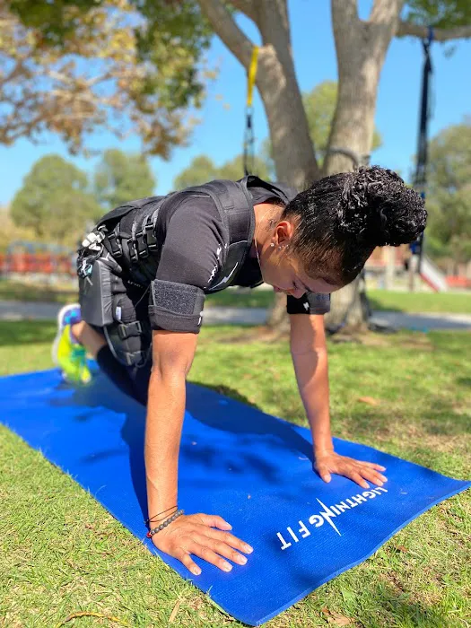 Lightning Fit Picture 2