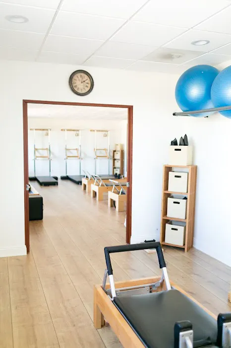 FORM Pilates LA Picture 3