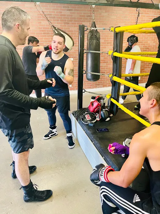 Classic Boxing Coach Picture 3