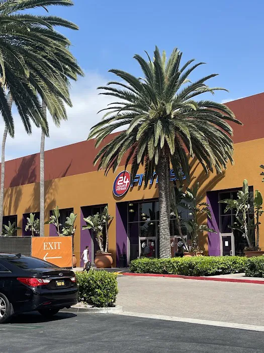 24 Hour Fitness Picture 7