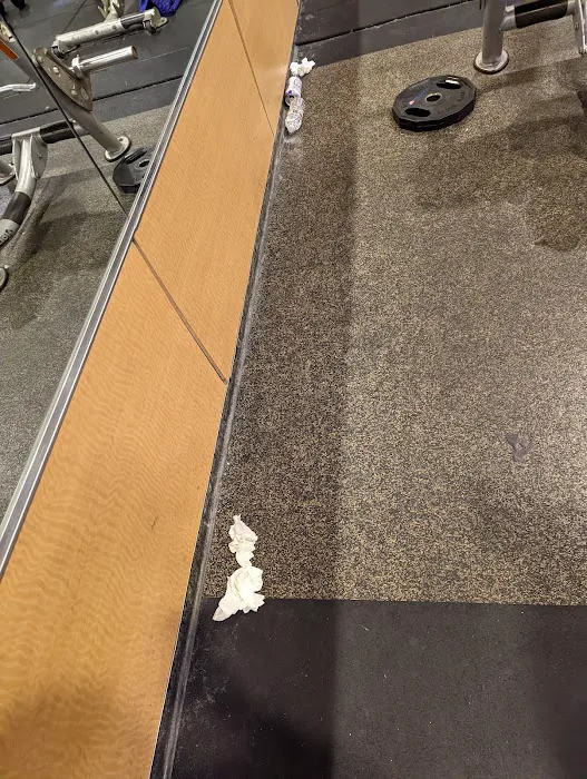 24 Hour Fitness Picture 1