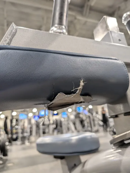 24 Hour Fitness Picture 6