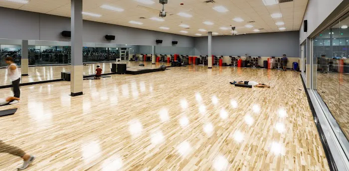 24 Hour Fitness Picture 10